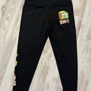 Black Woman’s Leggings with Classic Disney World 1971 Colorful Graphic XL